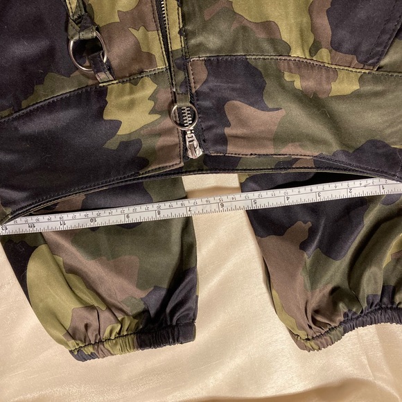 “wild Fable Cropped Cargo Pants - Picture 5 of 12
